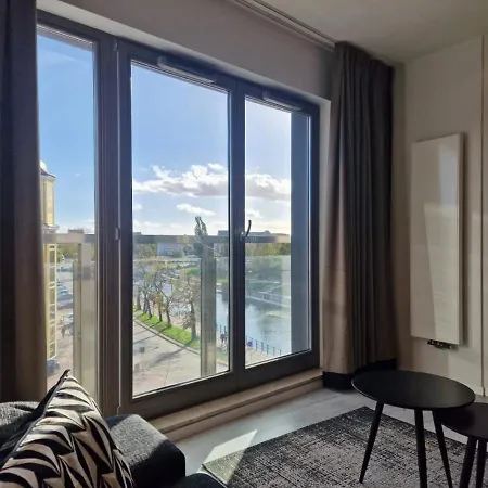 酒店 Apartament Szafarnia Waterline, Marina