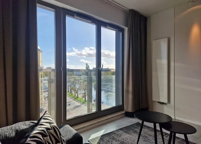 מלון Apartament Szafarnia Waterline, Marina